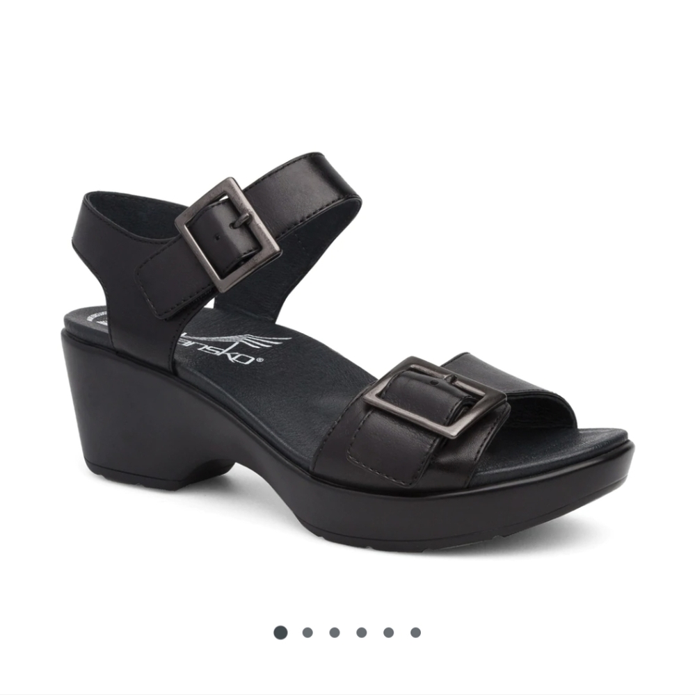 Dansko Jen Metatarsal black sandal NWOT
